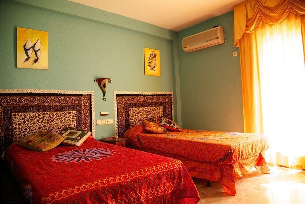 טורמולינוס Hotel Tematico Costa Del Sol מראה חיצוני תמונה