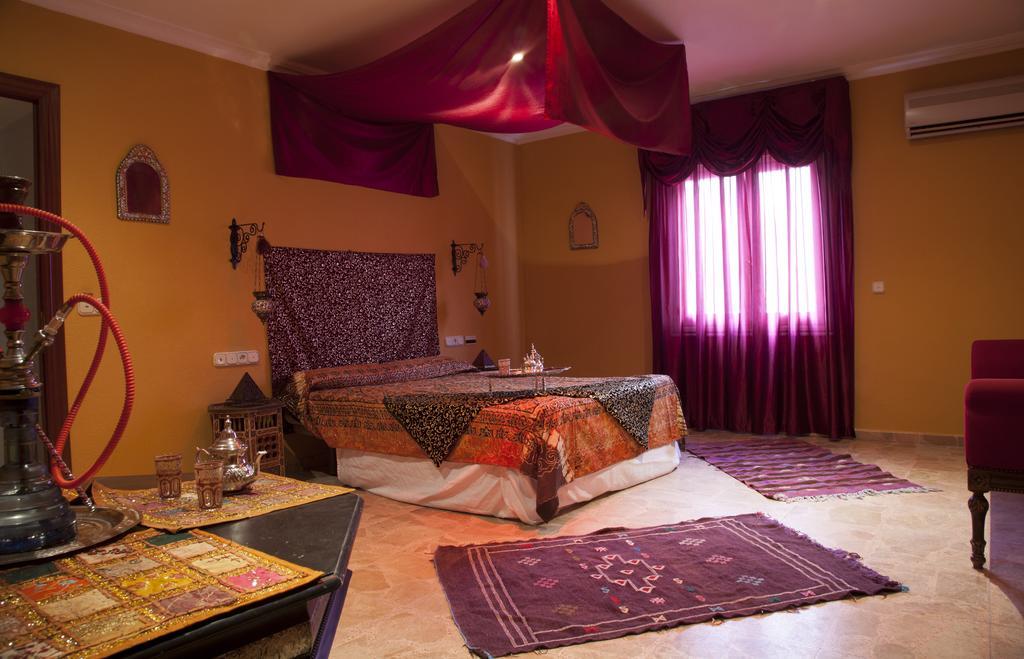 טורמולינוס Hotel Tematico Costa Del Sol מראה חיצוני תמונה